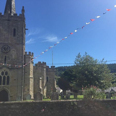 Red Lion Inn Sidbury Buitenkant foto