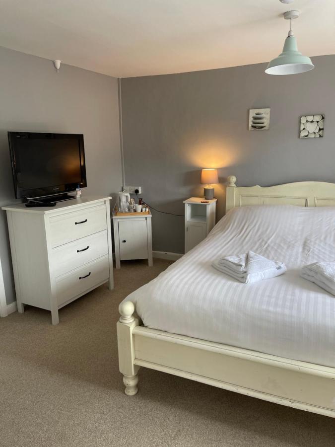 Red Lion Inn Sidbury Buitenkant foto