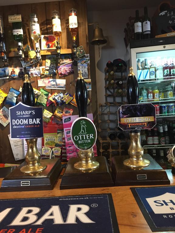 Red Lion Inn Sidbury Buitenkant foto