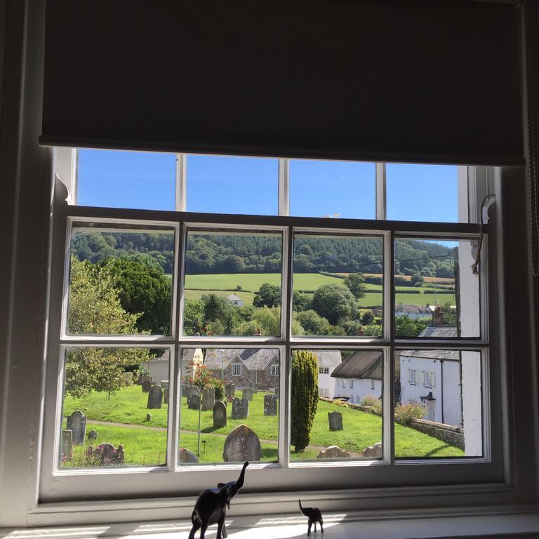Red Lion Inn Sidbury Buitenkant foto